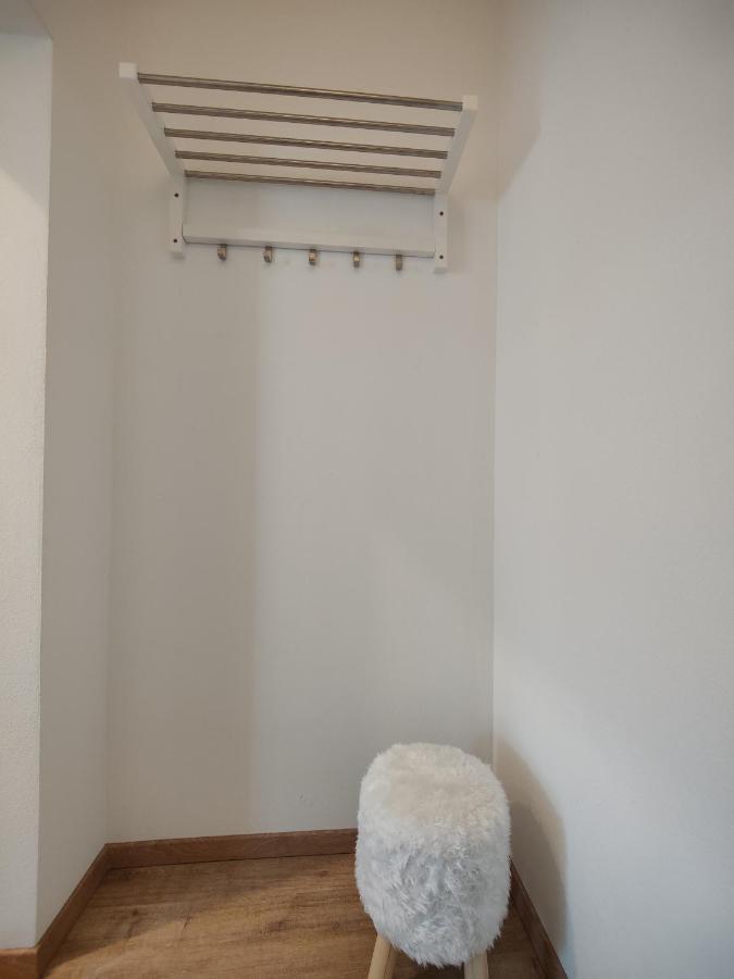 Neu Sanierte Wohnung Mit Balkon Und Stellplatz Erfurt Exterior foto
